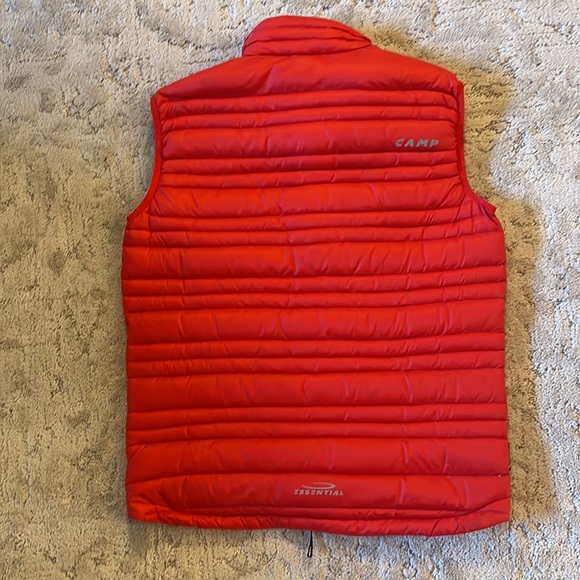 CAMP vest - Picture 2 of 2
